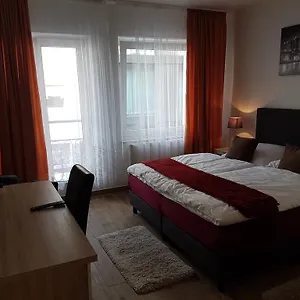 Eigelstein Отель